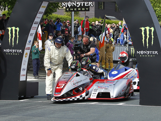 Tim Reeves and Dan Sayle prepare for action at the Isle of Man TT (Mark ‘Wally’ Walters)